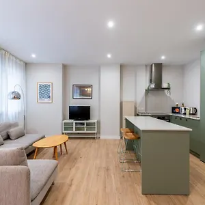 Apartamento Squirrel In Triana!, Sevilla